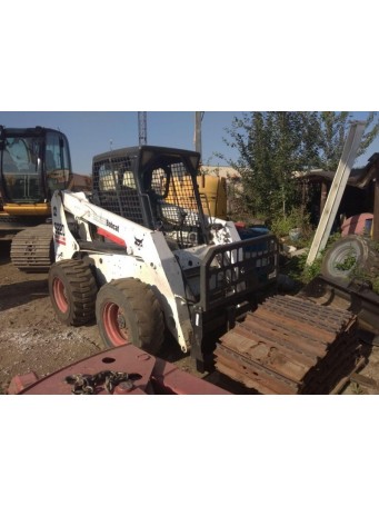 Мини-погрузчик Bobcat S220