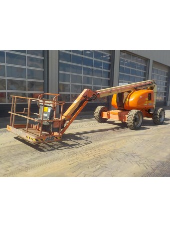 Коленчатый самоходный подъемник JLG 600 AJ