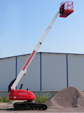 Телескопический подъемник JLG 600SC